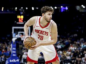 hth-没中锋的直接影响！湖人上半场在内线得16分 火箭30分几乎翻倍