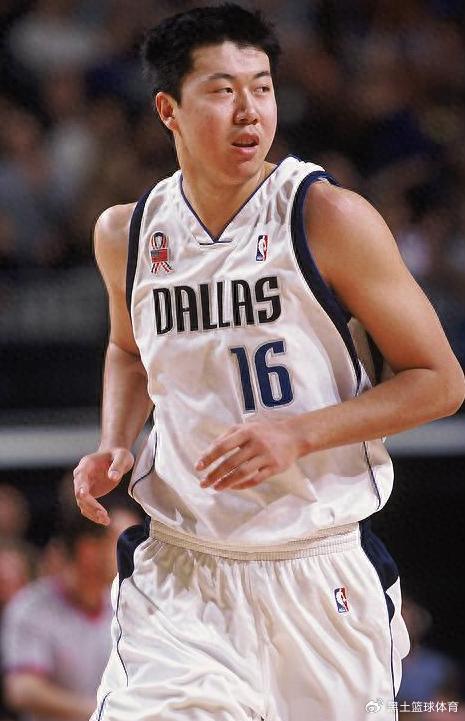 王治郅99年次轮被NBA选中，同届还有哪些球星？二轮秀跻身名人堂