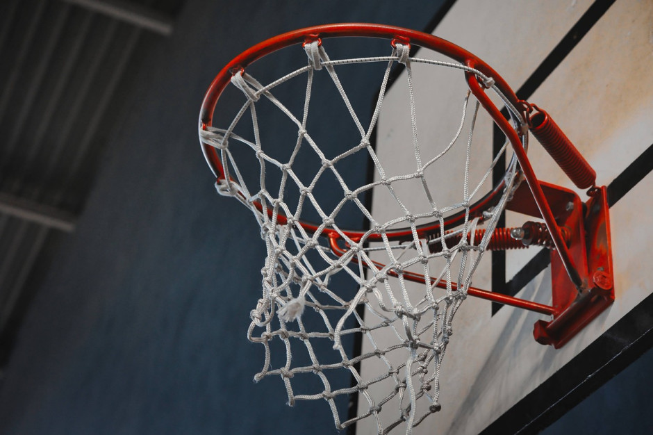 CBA官宣总决赛最新FMVP榜：布朗领跑胡金秋第二 周琦升北京第一